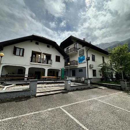 Soca River 公寓